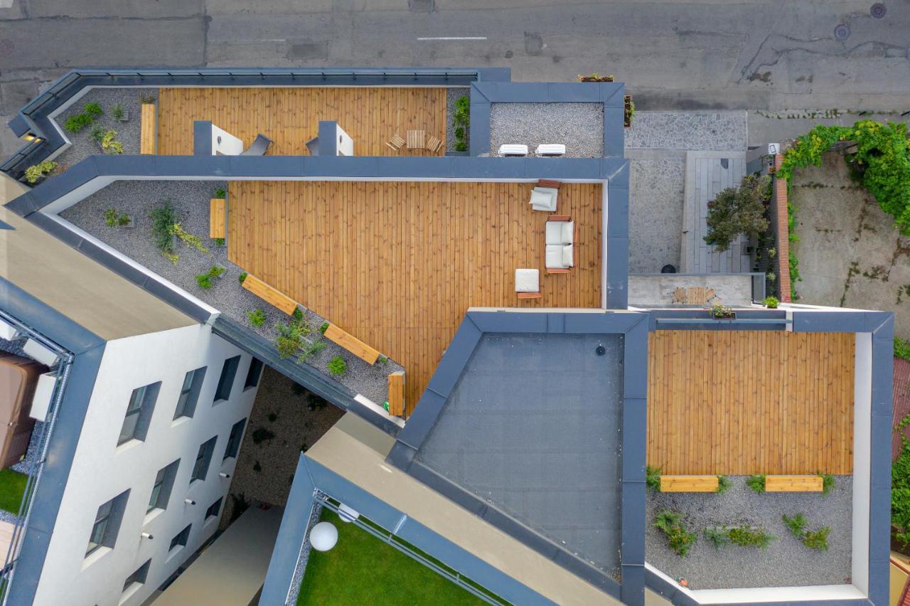 Calvin Aparthotel Oradea Exterior photo